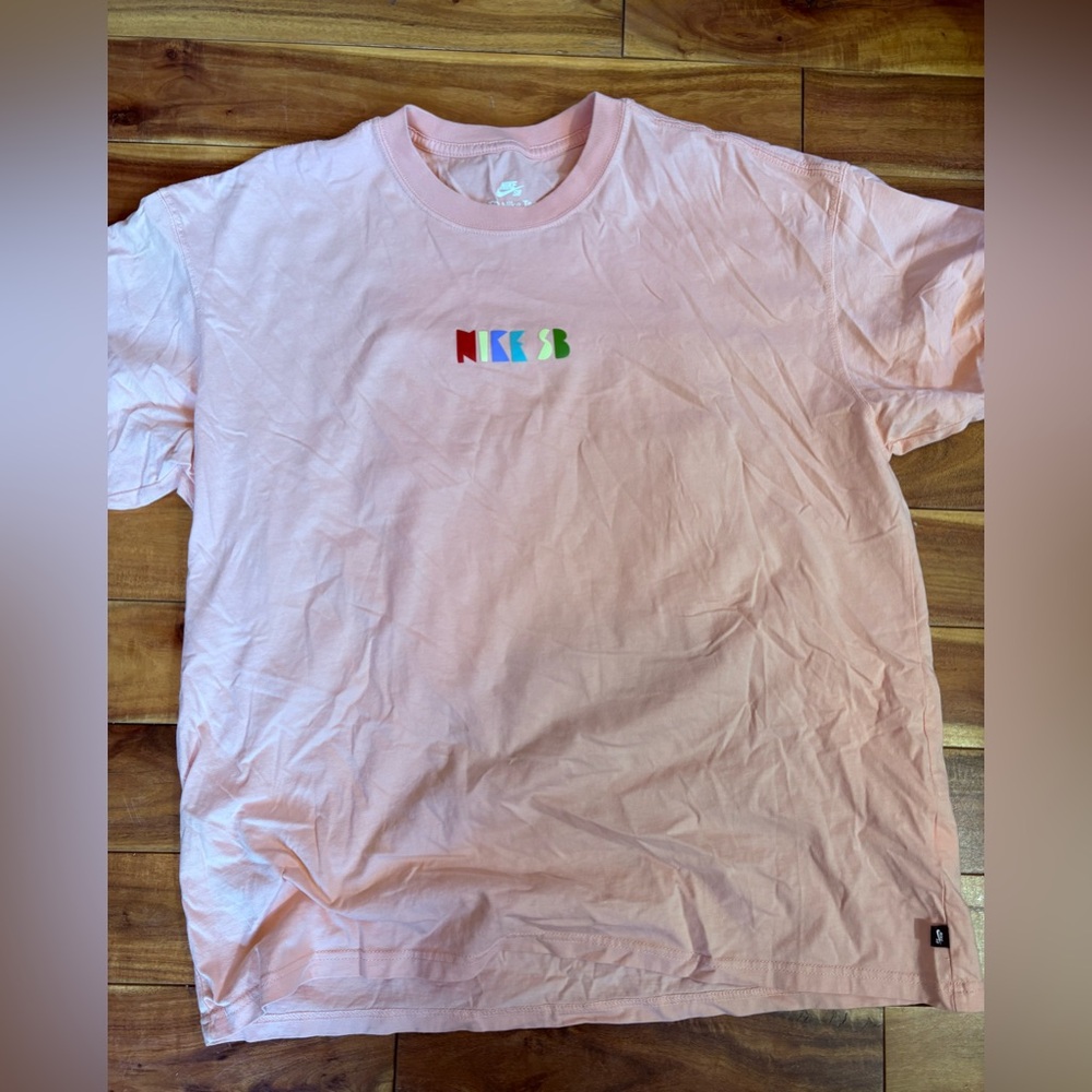 100% COTTON NIKE LARGE ✨ adult short sleeve Light Pink T-Shirt with Logo EUC